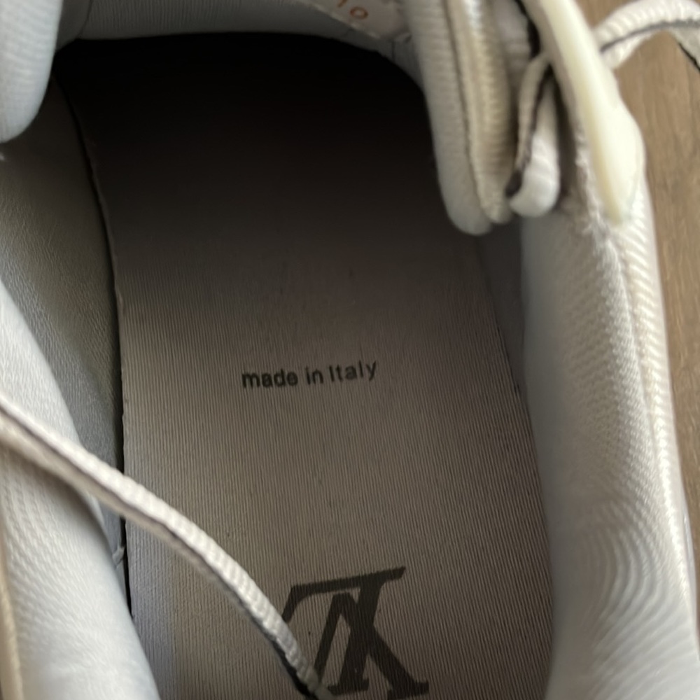 Louis Vuitton Sneakers 👟 - Picture 8 of 13